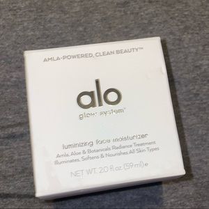 Alo luminizing moisturizer